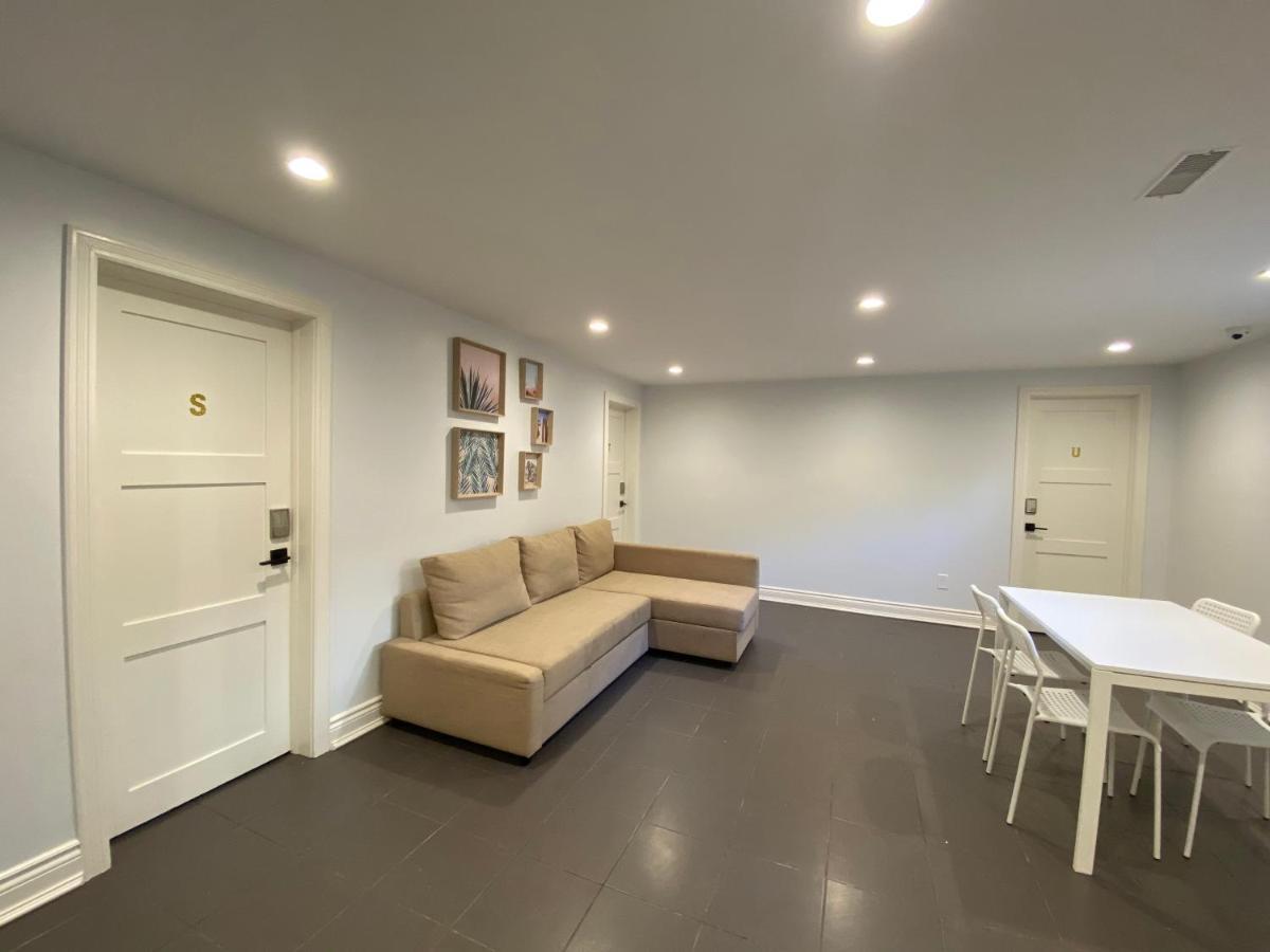 Yonge And Finch Subway !S Spacious And Modern Private Bd With Shared Bathroom 多伦多 外观 照片